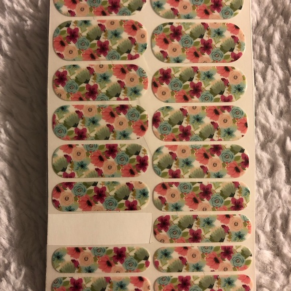 Jamberry Boutique - Picture 2 of 3